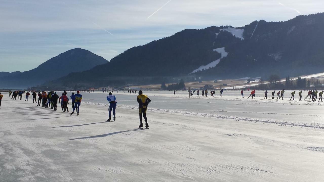 Haus Lackner Am Weissensee In Kaernten Eksteriør bilde