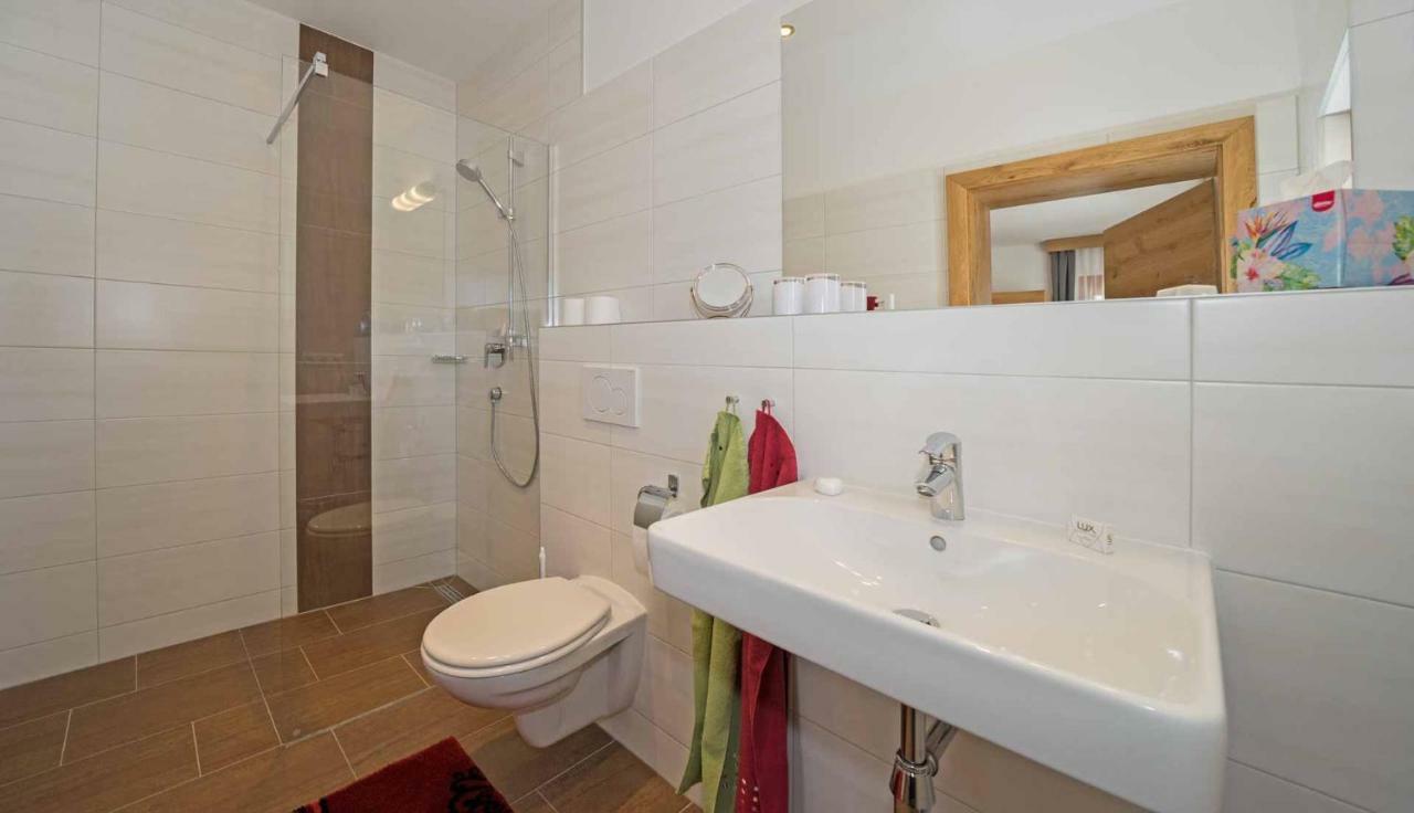 Haus Lackner Am Weissensee In Kaernten Eksteriør bilde